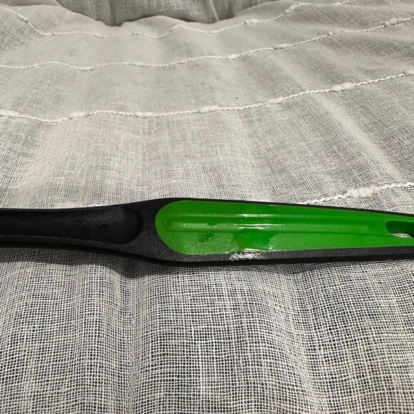 Tupperware Black Flow Thru Spoon Serving Utensil Slotted Hole with Green Handle - Picture 4 of 6